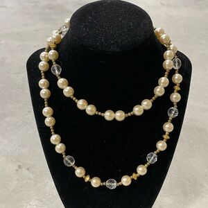 Vintage faux Pearl and Clear Glass beads necklace